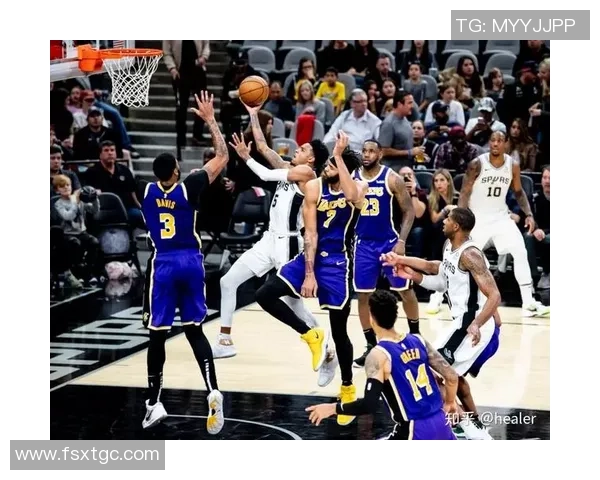 杭州篮球队与武汉篮球队赛后复盘分析双方状态及表现对比 杭州篮球队与武汉篮球队赛后复盘分析双方状态及表现对比