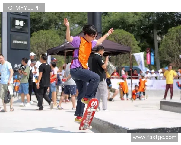 深圳滑板队的节奏变革引发热议探索城市文化与青年运动的交融